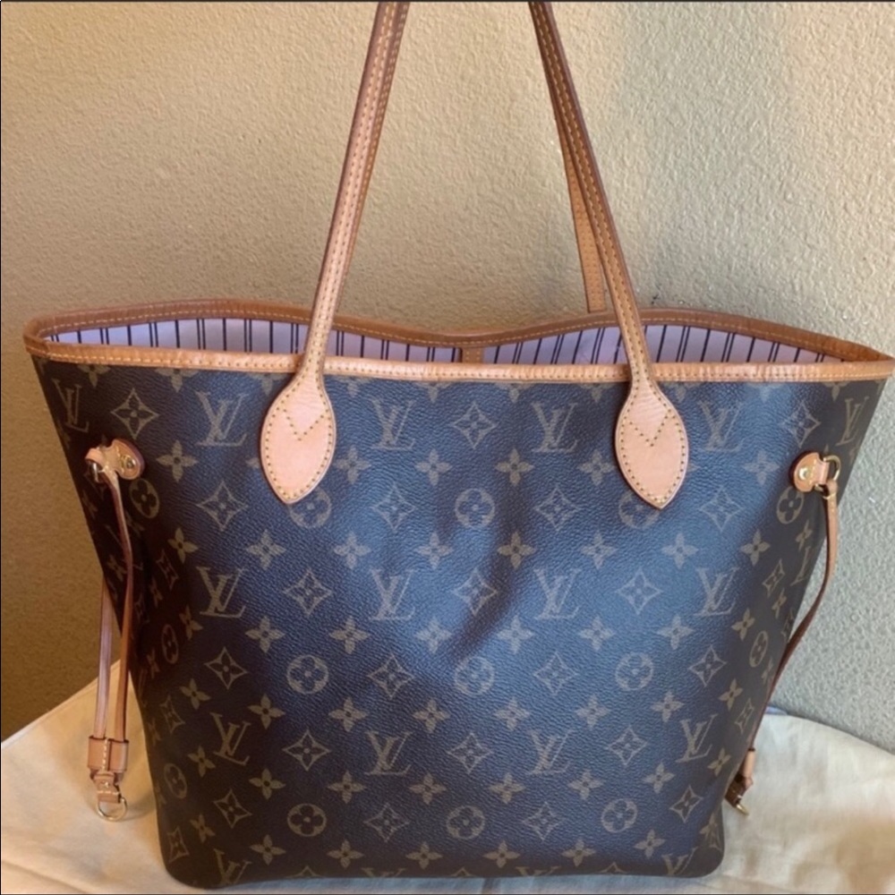 Authentic Louis Vuitton Tote (with dustbag)